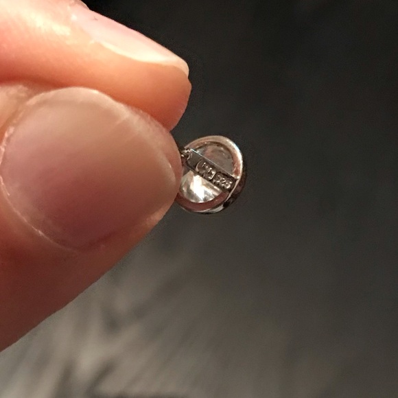 Elegant Sterling silver cubic zirconia set. - Picture 2 of 3